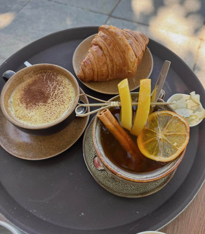 Nhà thô mặt đường đôi Hoàng Quốc Việt, ua ngay kẻo lỡ cơ hội tăng giá