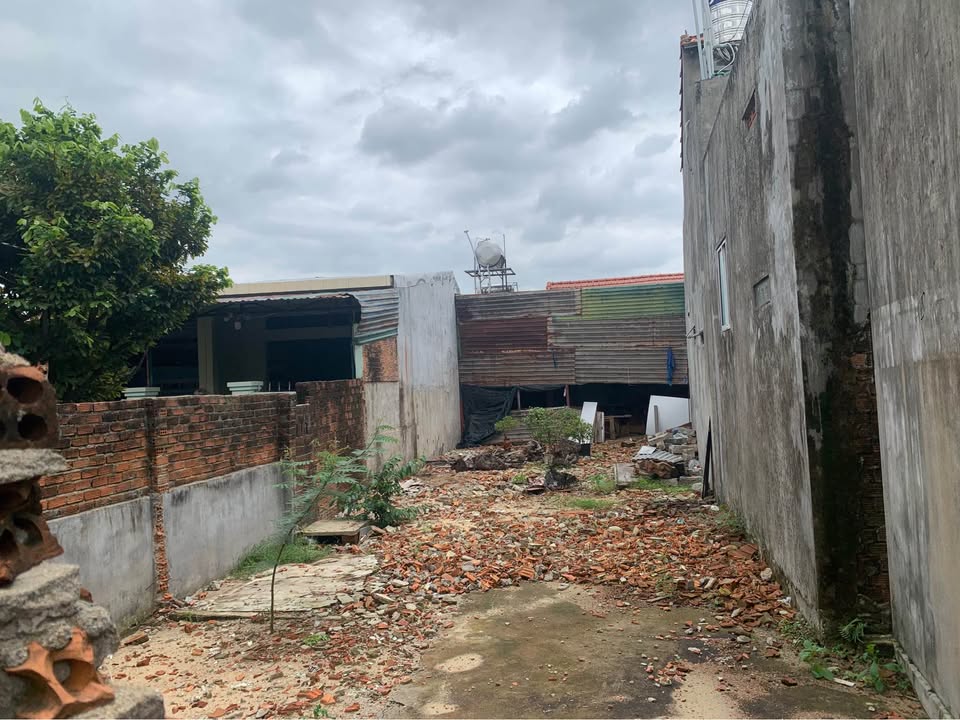 Bán đất thổ cư vị trí đẹp hẻm 123 Hoàng Văn Thụ, Quảng Ngãi