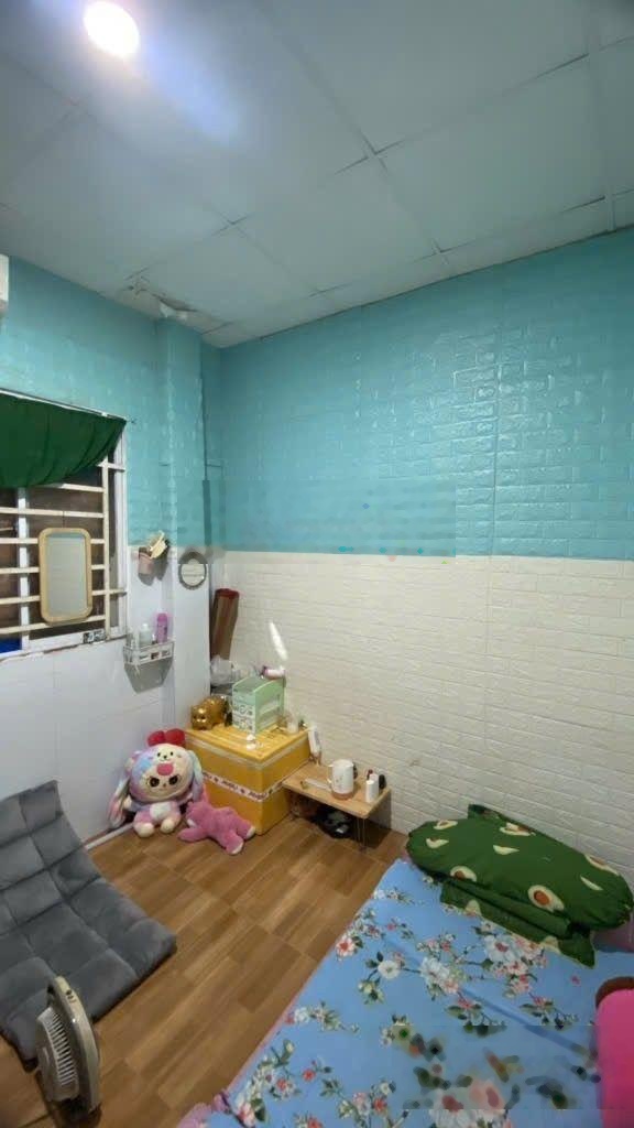 Nhà nhỏ 42m2 - 2 tầng - 2pn - vuông vức - gần mặt tiền Phạm Văn Chiêu - GV - chỉ 3 tỷ 5