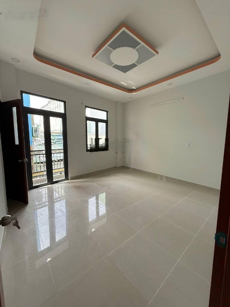 Siêu Phẩm nhà Đẹp LẠC LONG QUÂN, 3Pn, 51m2, giá 5.3 tỷ.