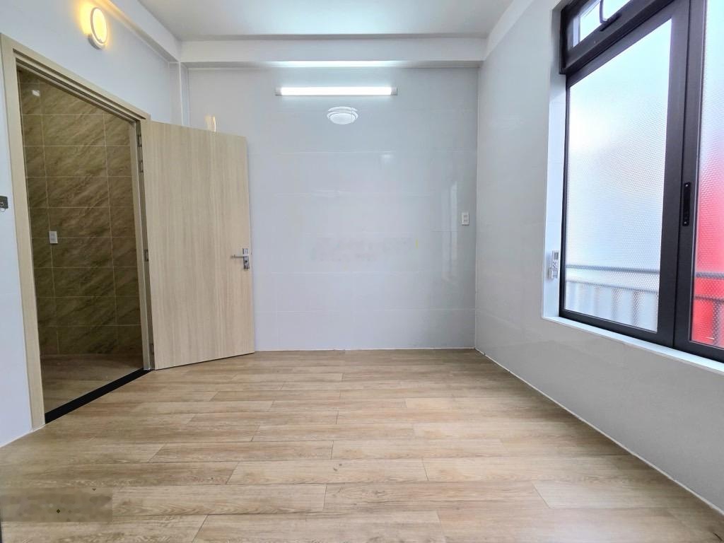 Nhà đẹp kẻo bỏ lỡ - nằm trên đường Lê Quang Định - Bình Thạnh - ngang đẹp - chỉ 5,45 tỷ