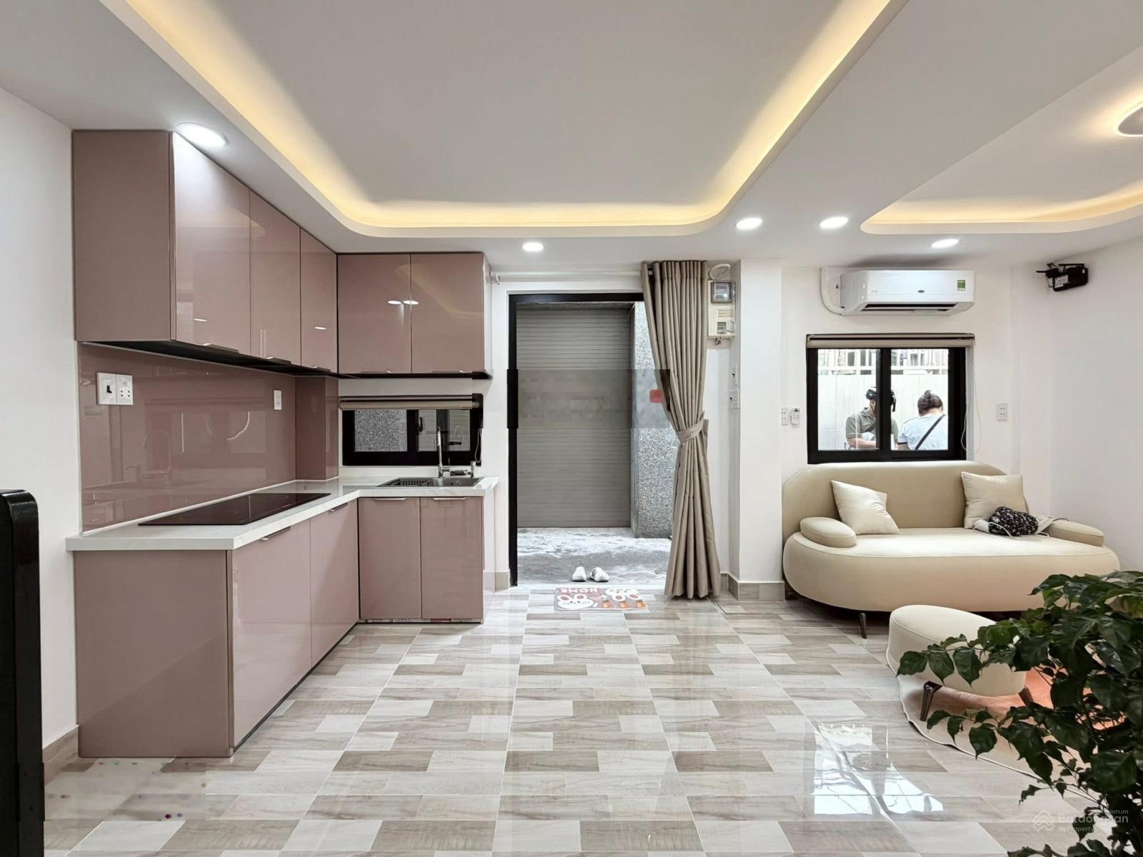 Nhà đẹp full nội thất - Phan Văn Trị - gần chợ Bà Chiểu - 27m2 3PN - vài bước ra mặt tiền - 5.15tỷ