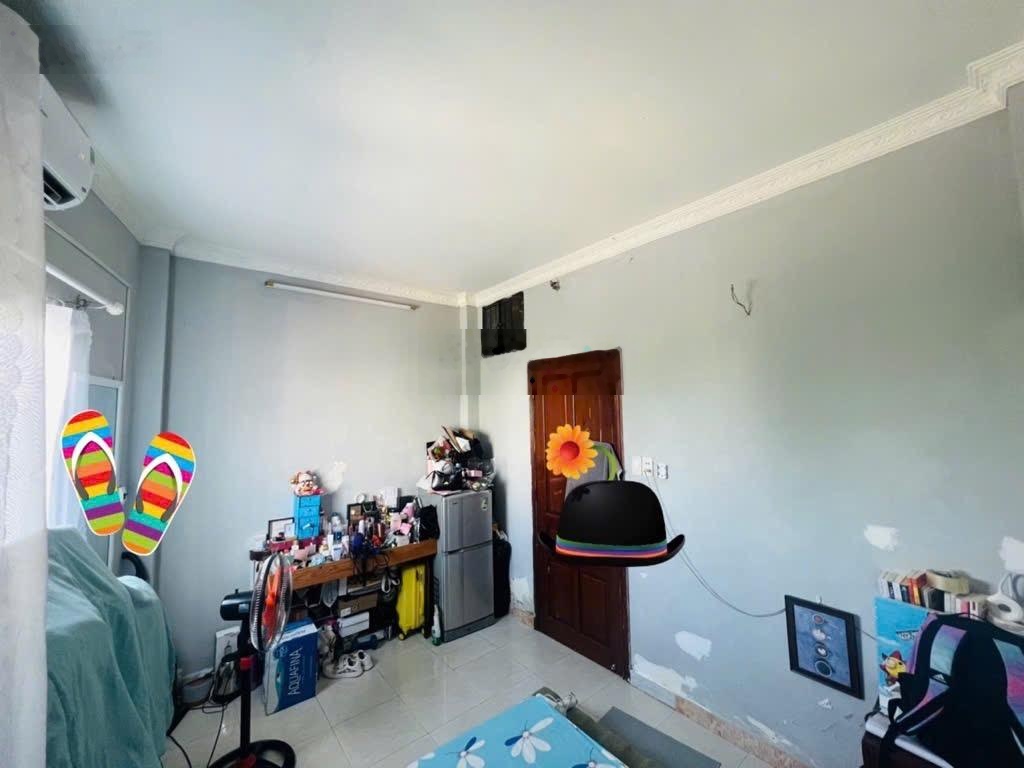 Trần bình trọng - 28m2 - cách mặt tiền 100m - 4,8tỷ - bình thạnh