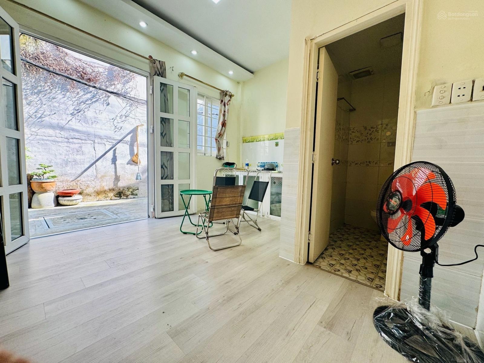 Nhà Đẹp 3 Tầng - Hẻm Xe Hơi - Trần Đình Xu