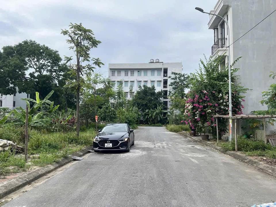 Bán lô đất thuộc làn 3 đường Hàn Thuyên, khu 1 Đại Phúc, Bắc Ninh