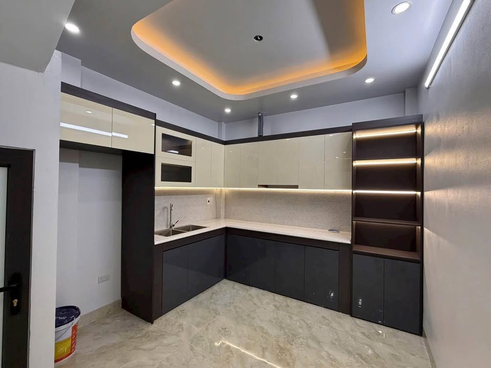 Chính chủ gửi bán siêu phẩm nhà 3.5 tầng xây mới tinh tại phường Tiền Phong, thành phố Thái Bình