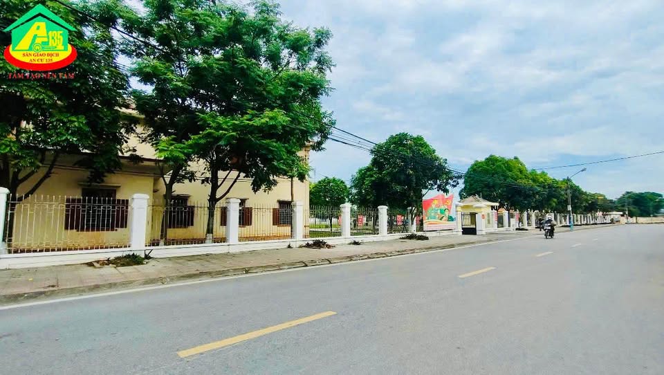 Bán đất phân lô vị trí đắc địa, mặt tiền lớn 6m, 108m2 tại Ninh Bình