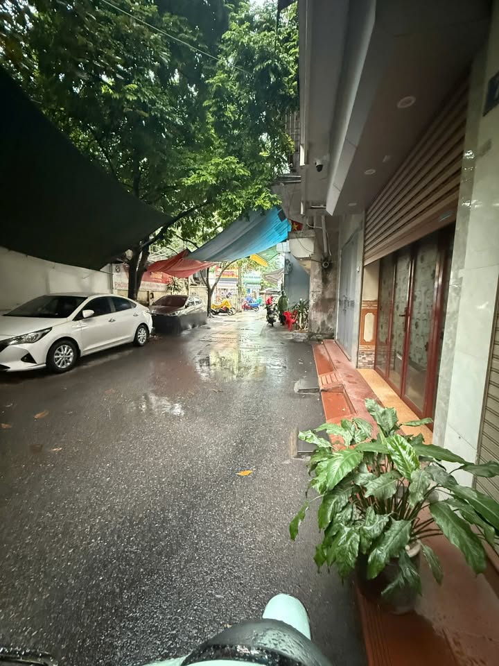 Chào mừng quý vị đến với biệt thự góc 3 tầng siêu đỉnh tại ngõ 33 Nguyễn An Ninh