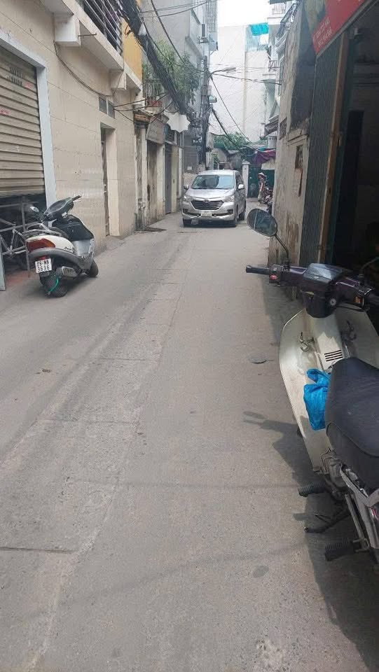 Nhà 6 tầng Thanh Xuân, vừa ở vừa kinh doanh, dòng tiền 50 triệu/tháng, giá chỉ 11,9 tỷ