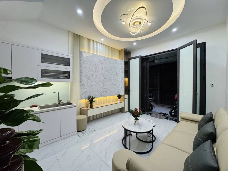 Nhà Mỹ Đình, ngõ nông rộng, sổ vuông đẹp, hơn 6 tỷ