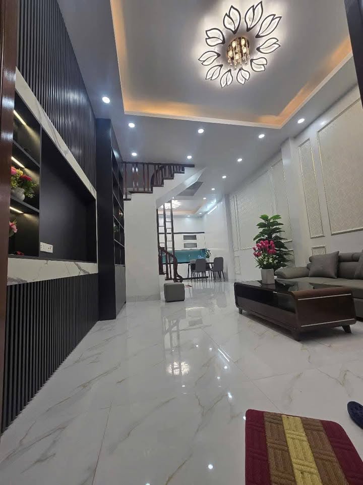 Nhà Tây Mỗ 37m² x 5 tầng, xây mới, ô tô gần, full đồ - hơn 6 tỷ