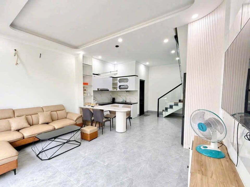 Nhà xinh lung linh tọa lạc tại hẻm 235 Nguyễn Văn Cừ, Phường Tân Lập, Tỉnh Đắk Lắk