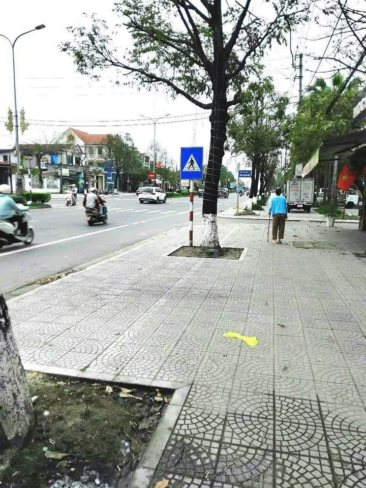 Nhà cấp 4 mặt tiền Nguyễn Tất Thành, Phú Bài, Huế: Vị trí vàng cho an cư và kinh doanh.