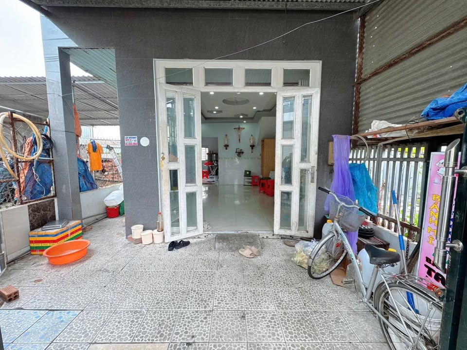 Nhà sổ riêng Trảng Dài, gần Đại học Công nghệ Đồng Nai, thiết kế nở hậu tài lộc