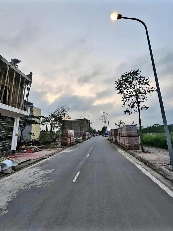 Bán đất mặt đường Ngô Thế Vinh, Bãi Viên, Nam Định - 64m2, mặt tiền 4m