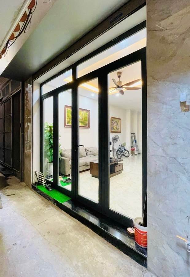 Nhà 5 tầng full nội thất, 3 phòng ngủ, 4wc, gần Lăng Bác, Ba Đình, giá 12 tỷ