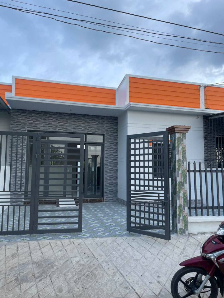 Nhà 8m x 15m, 2 phòng ngủ, view đồng thoáng đãng, chỉ 1,2 tỷ