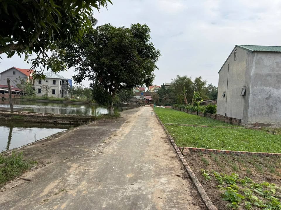 Đất xinh xắn nhỉnh 2 tỷ, sát sân bay Gia Bình, ô tô vi vu