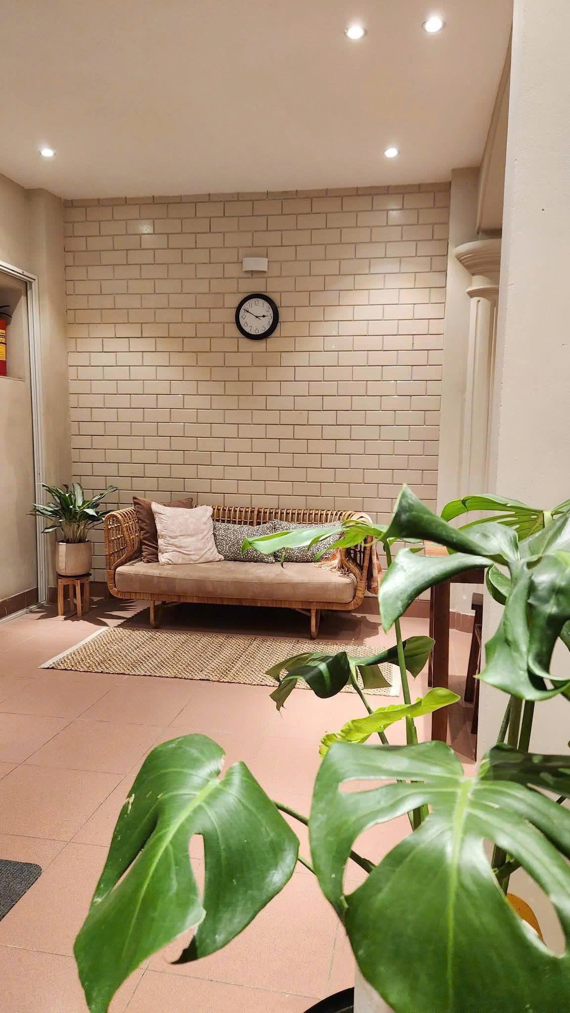 Nhà phố Phan Đình Phùng 3 tầng xinh, sát Hồ Tây, giá 8.95 tỷ, đủ tiện ích, đón ô tô