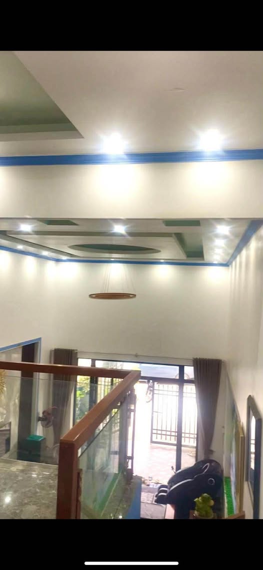 Nhà xinh xắn, vị trí đắc địa, gần trường Olympia, sẵn sàng đón chủ mới