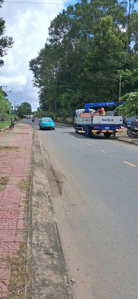 Cần bán gấp căn nhà mặt tiền hẻm rộng 5m, cách đường Sơn Thông 40m