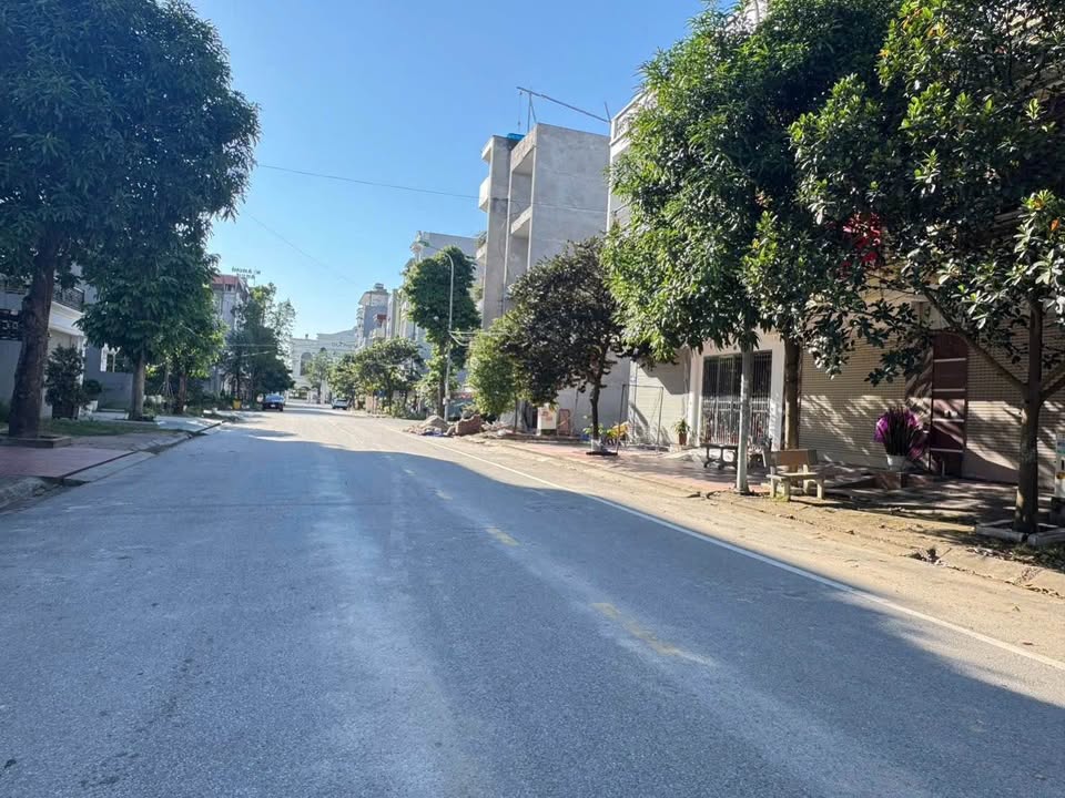 Bán lô đất vàng mặt tiền 4,5m, 81m2, hướng Tây Nam, tại phường Kinh Bắc, Bắc Ninh