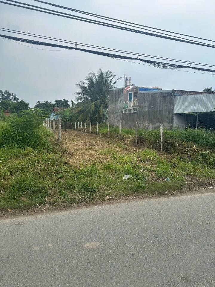 Tọa lạc trên mặt tiền đường Nguyễn Thị Se sầm uất, huyện Củ Chi, thành phố Hồ Chí Minh