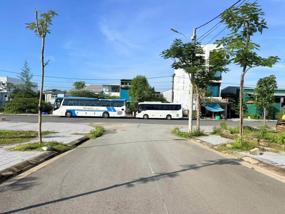 Bán đất khu quy hoạch Bàu Vá, Phường Thuỷ Xuân, thành phố Huế, diện tích 110m2, hướng Đông Nam, sổ hồng