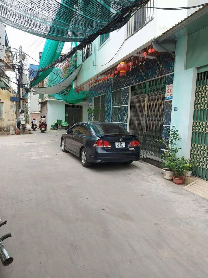 Căn nhà 3 tầng này tại ngõ đường Trần Quang Khải chính là câu trả lời bạn đang tìm kiếm