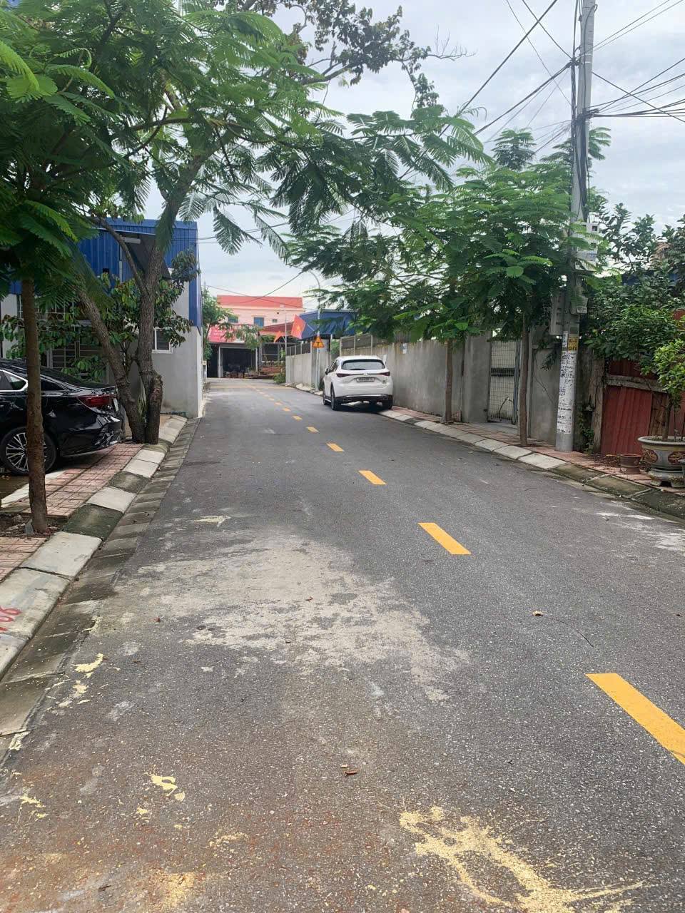 Đất vàng Bắc Sơn 100m ngang 5m dài 18m, đường 2 làn ô tô tránh nhau, giá 2,58 tỷ