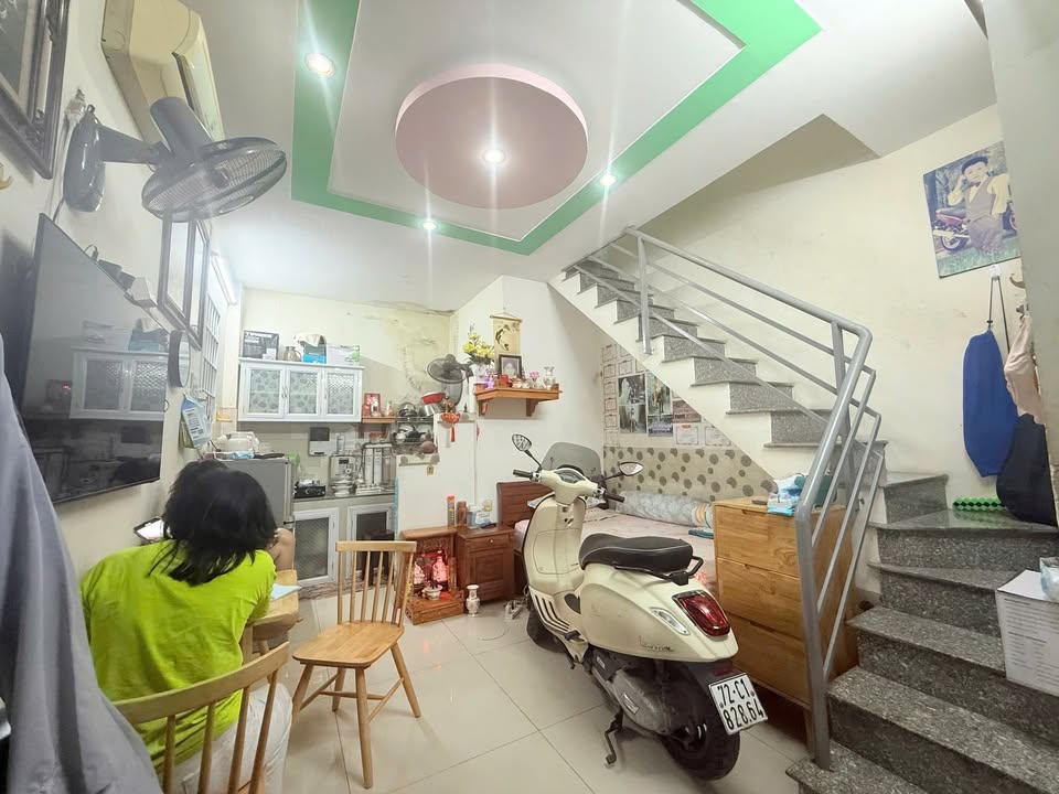 Bán nhà 1 trệt 1 lầu, 50m2, 2,15 tỷ, trung tâm Vũng Tàu