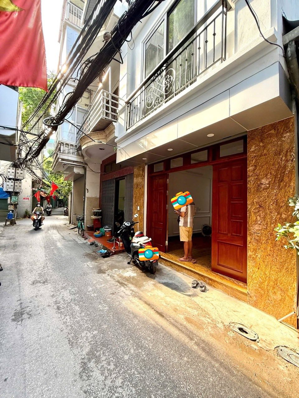 Nhà 5 tầng thang máy, ô tô 7 chỗ vào nhà, kinh doanh sầm uất phố Trần Đại Nghĩa