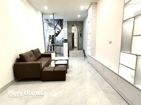 Nhà 5 tầng thang máy Ngọc Khánh, Ba Đình