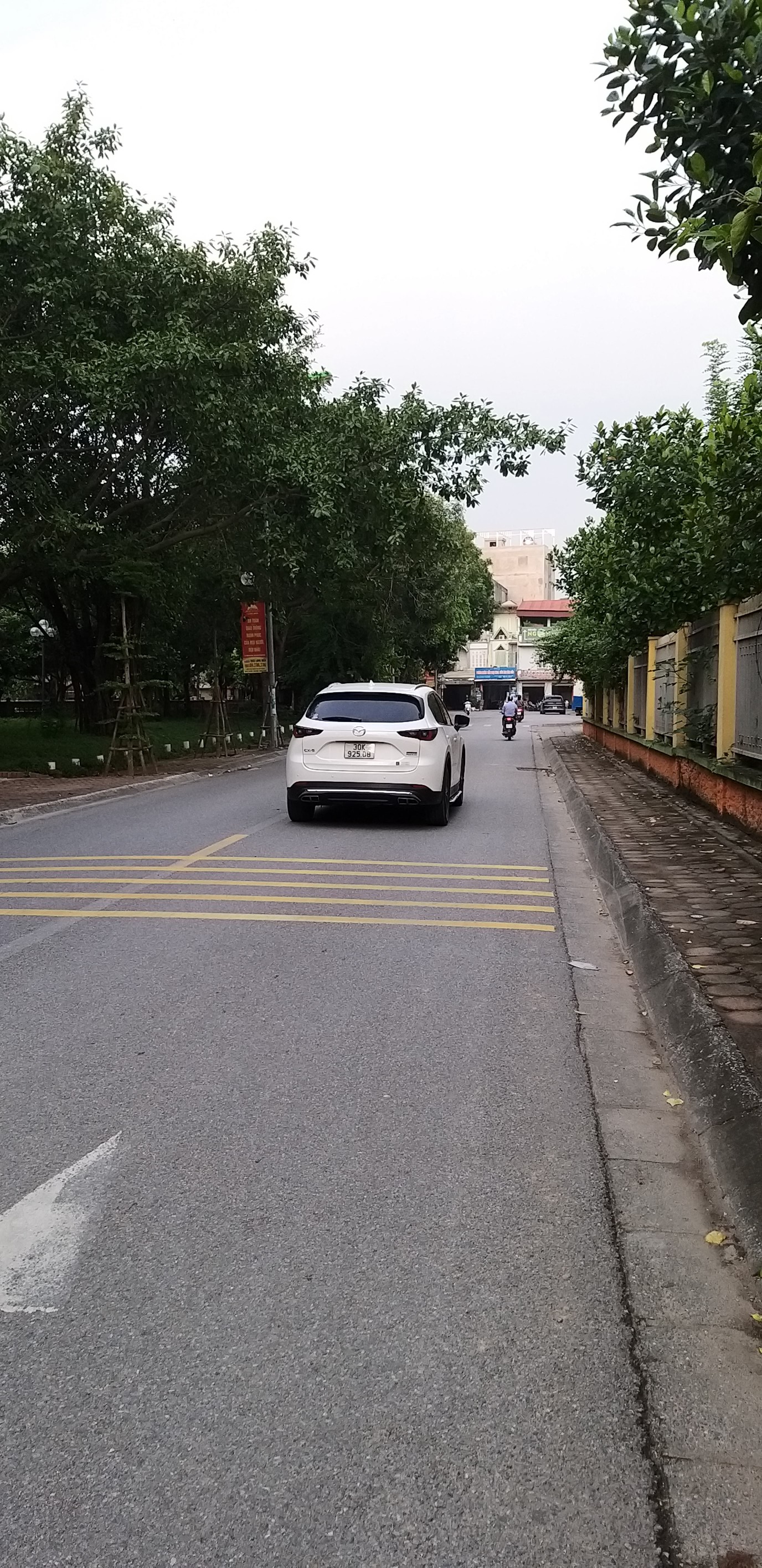 Siêu phẩm nhà đẹp tại Việt Hưng, Lệ Mật đã sẵn sàng chào đón chủ nhân mới