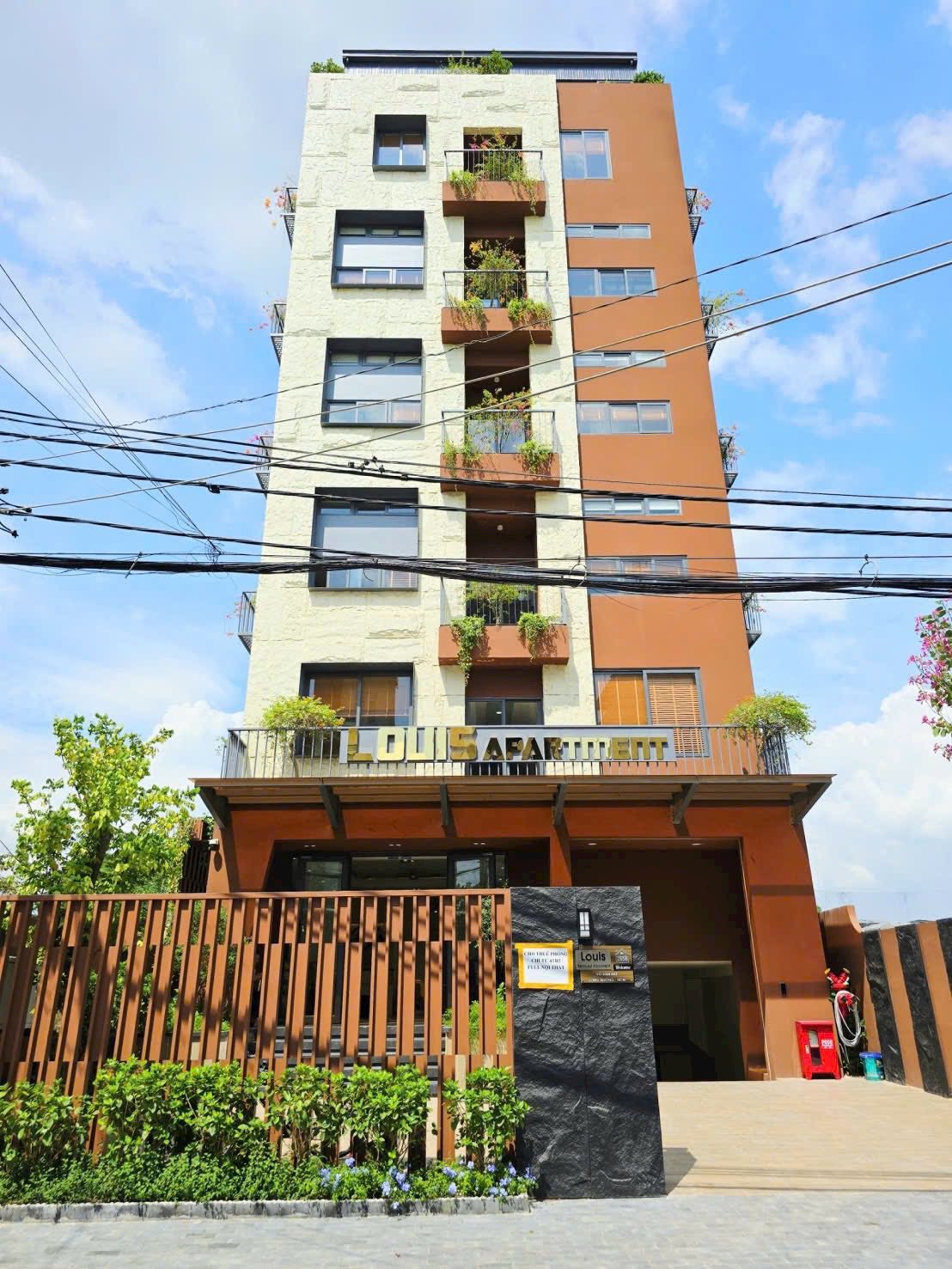 Đất nền 64m2 vuông vức, đường ô tô, gần Đại học Tài Chính Marketing