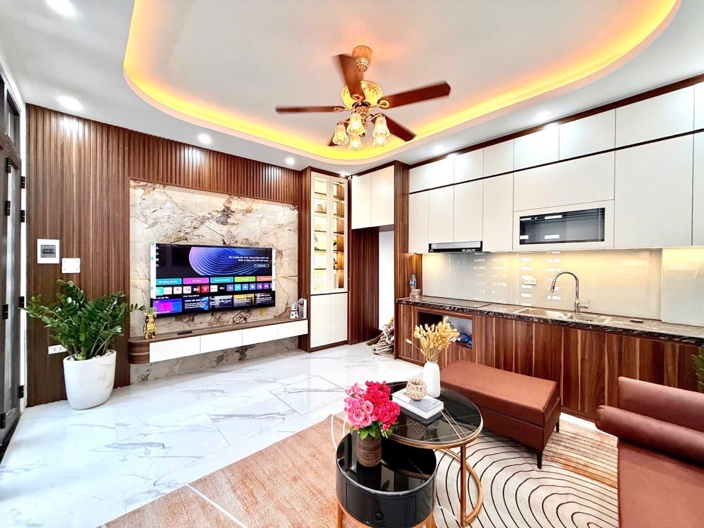 Tọa lạc tại vị trí đắc địa Minh Khai - Mạc Thị Bưởi, quận Hai Bà Trưng, Hà Nội