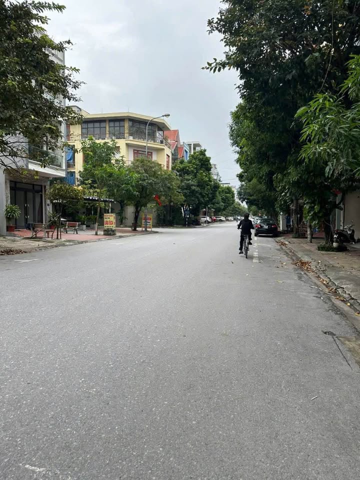 Biệt thự góc hiếm hoi tại Trần Lãm, Thái Bình