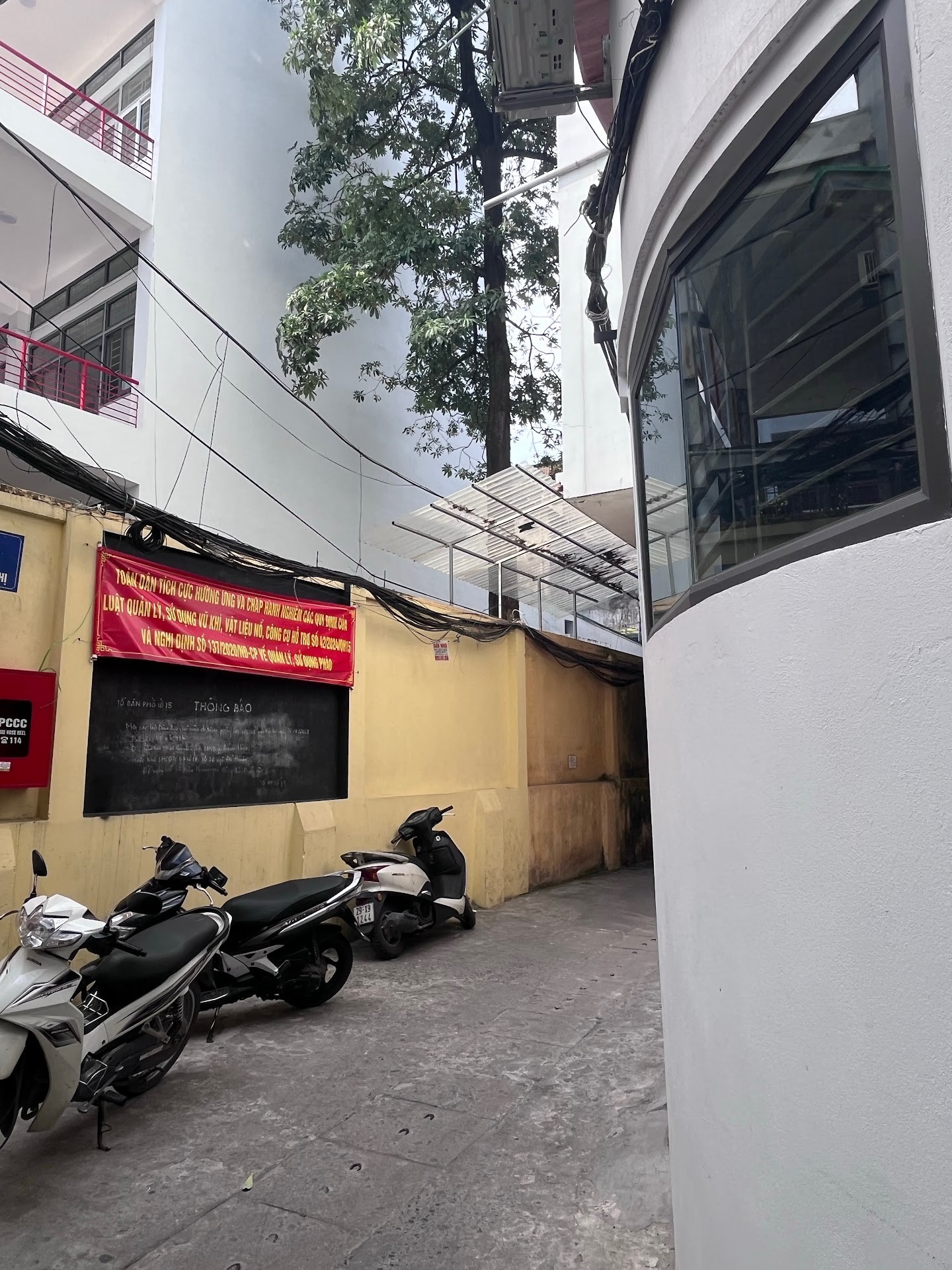 Siêu phẩm Lê Thanh Nghị nhà đẹp có sân riêng, ngõ thông, sổ đỏ chính chủ