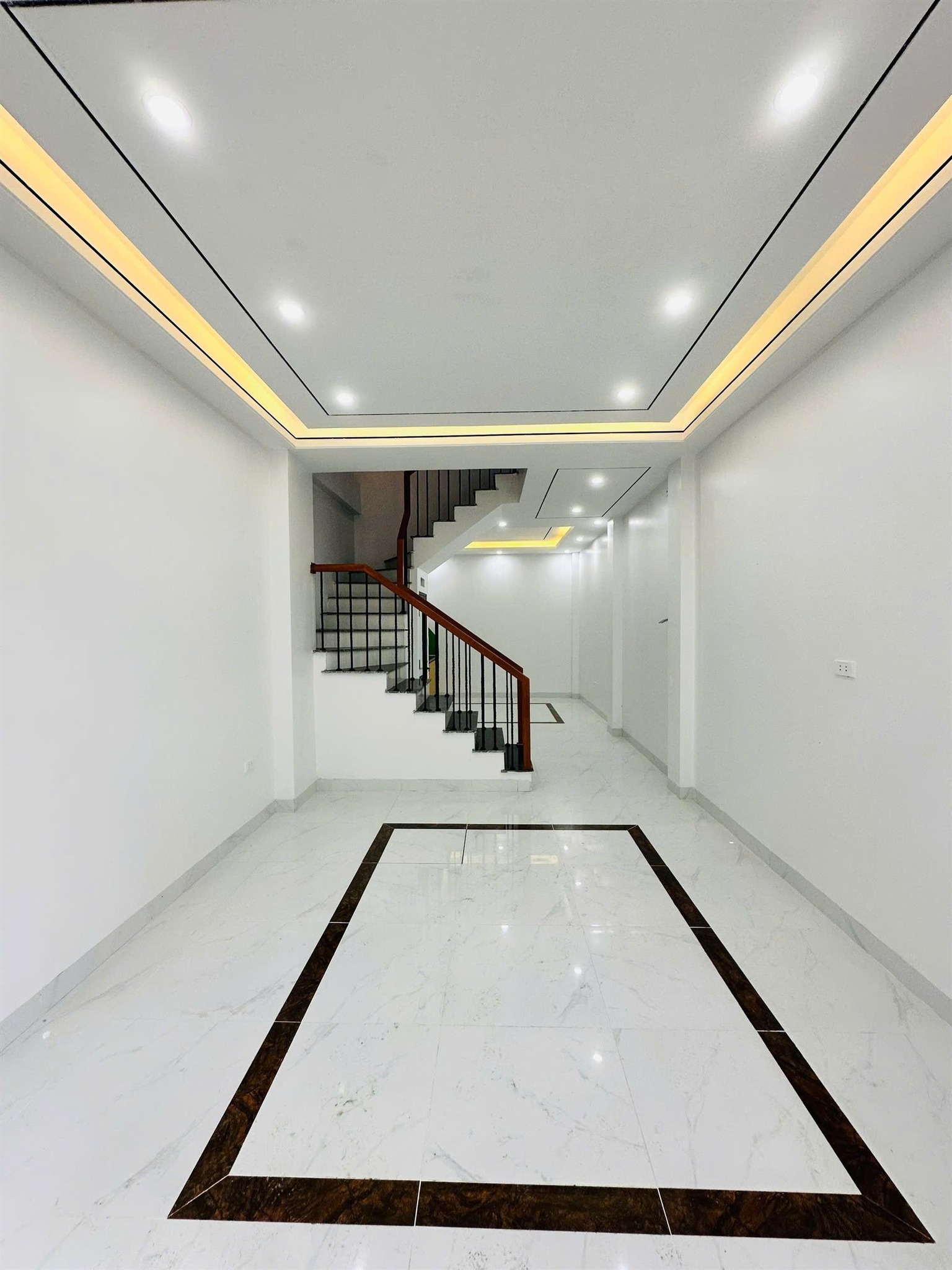 Nhà 3 tầng Biên Giang, an cư lạc nghiệp, gần ga Yên Nghĩa