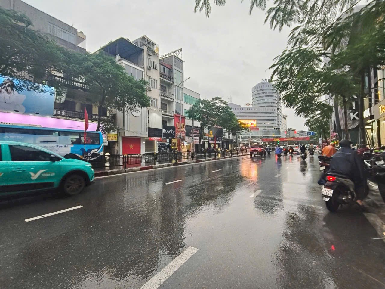 Siêu phẩm nhà đẹp tại phố Chùa Bộc, quận Đống Đa, Hà Nội, tọa lạc tại vị trí đắc địa