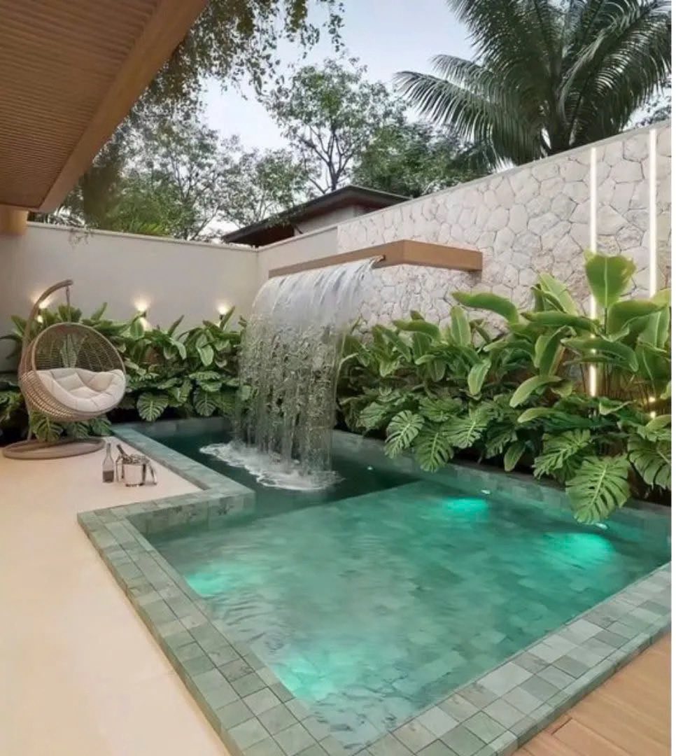 Nhà 4 tầng mới xây, nội thất cao cấp, cách biển Mỹ Khê 500m, tiềm năng khai thác cao