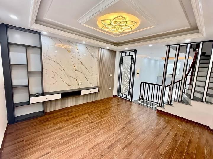 Nhà 4 tầng 4 ngủ, 37m2, mặt tiền 5m, gần chợ, QL1A, Bệnh viện Nông Nghiệp - Ngọc Hồi, Thanh Trì