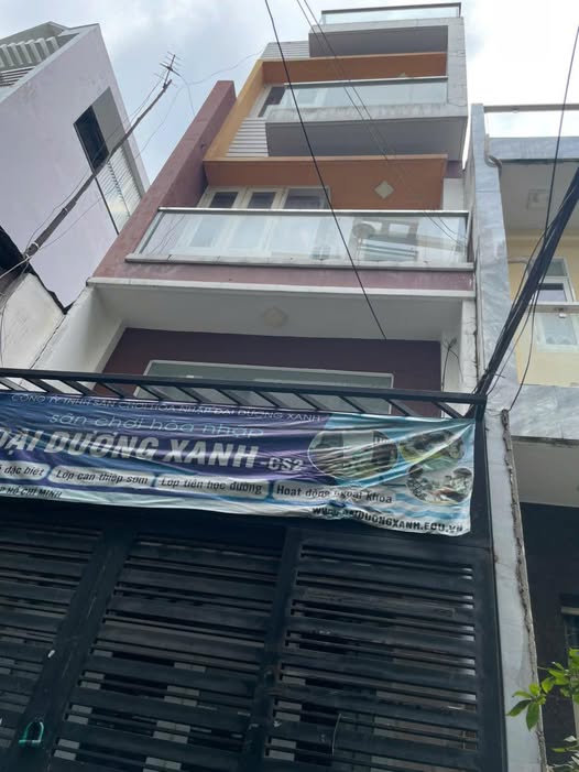 Nhà 1 trệt 1 lửng 2 lầu sân thượng, 4 ngủ, hẻm 4m thông, 5 tỷ, đừng bỏ lỡ