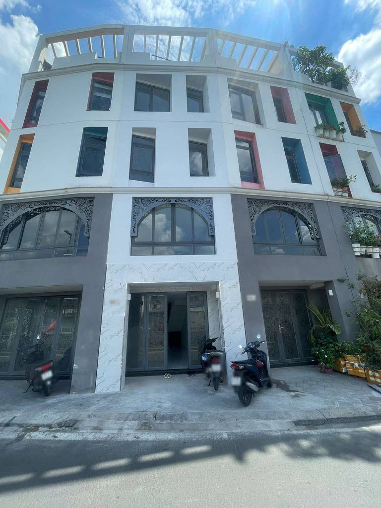 Bán nhà 6 tầng thang máy 47m2 mặt tiền kinh doanh Quận 6, giá 10,5 tỷ