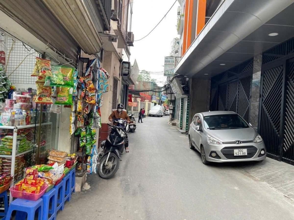 Nhà lô góc kinh doanh ô tô tránh, Hoàng Hoa Thám, Ba Đình - Cơ hội đầu tư sinh lời