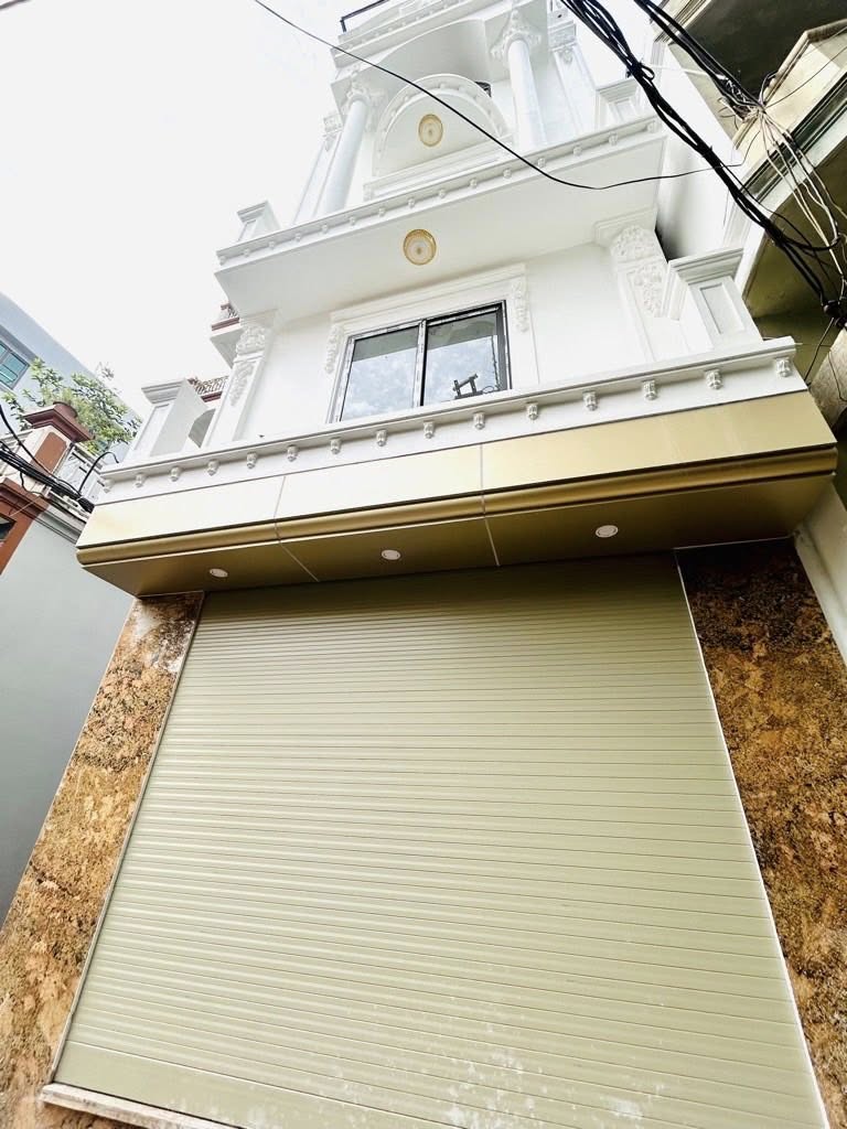 Nhà Văn La - Văn Phú, ngõ ô tô tránh 15m, nội thất xịn, mặt tiền khủng, an ninh tuyệt vời