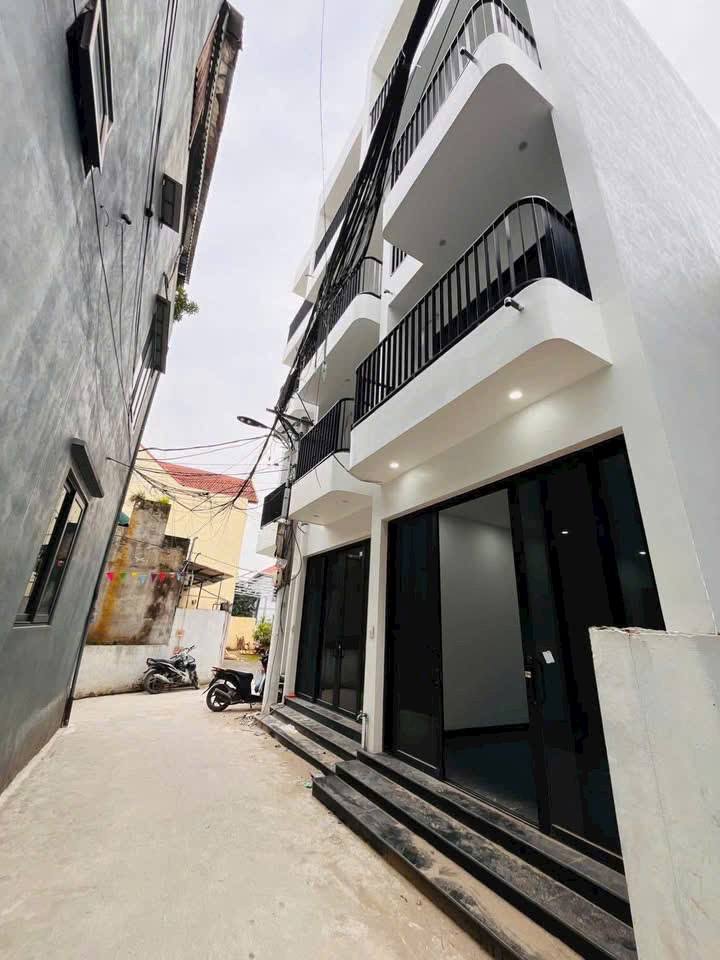 Nhà 4 tầng nhỏ mà có võ gần Đô Nghĩa, sẵn sàng chốt với 4,95 tỷ
