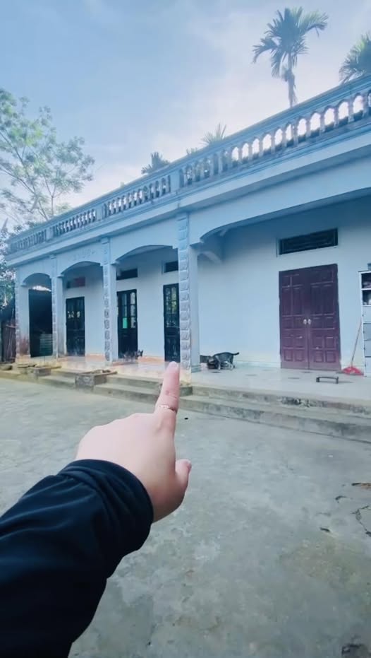 Tọa lạc tại Vĩnh Phúc, một bức tranh thiên nhiên hữu tình hiện ra với chuồng trại vững chãi