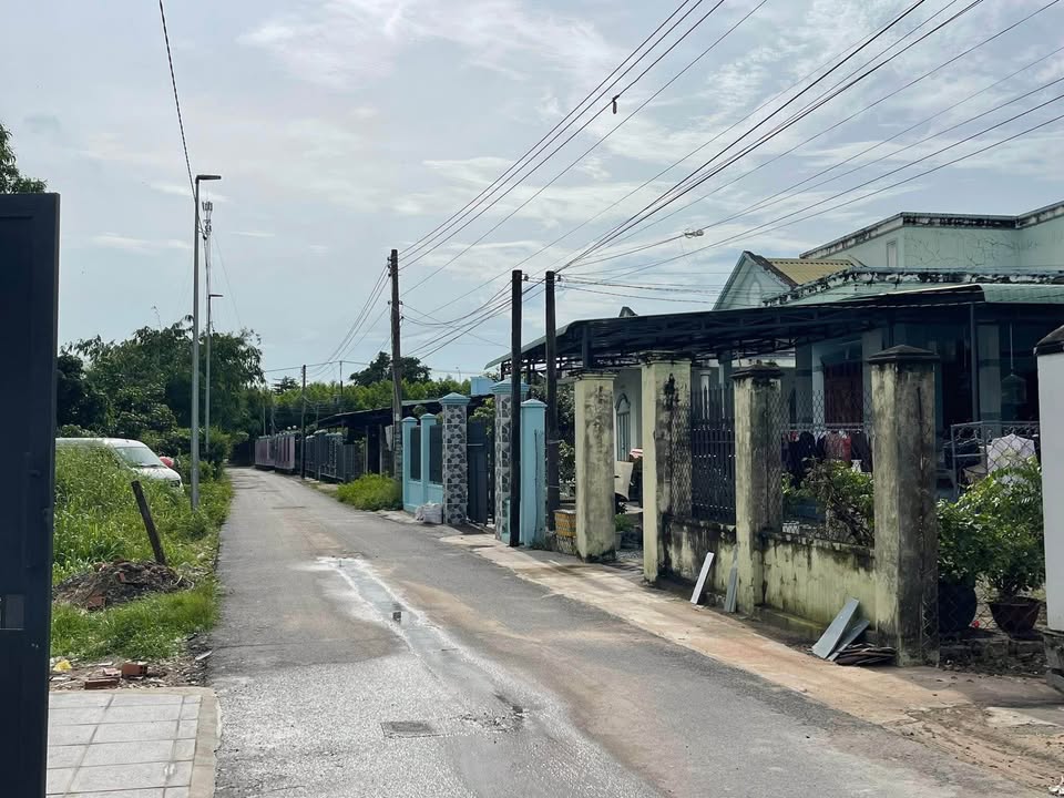 Bán gấp 2 căn nhà liền kề mới xây tại Long Điền, Bà Rịa, Vũng Tàu