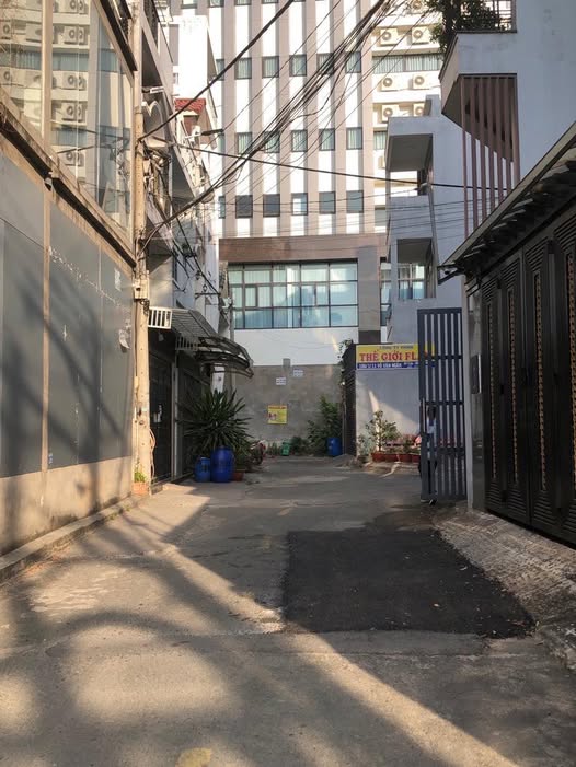 Nhà 7 phòng hẻm xe hơi Võ Văn Ngân, Thủ Đức thu nhập 25 triệu/tháng